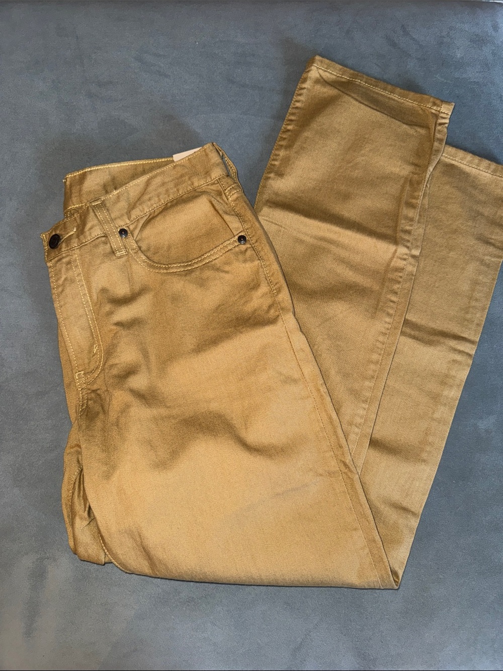 Levi Middy Straight NEW Pants 29x30 Women’s Irregular Pants